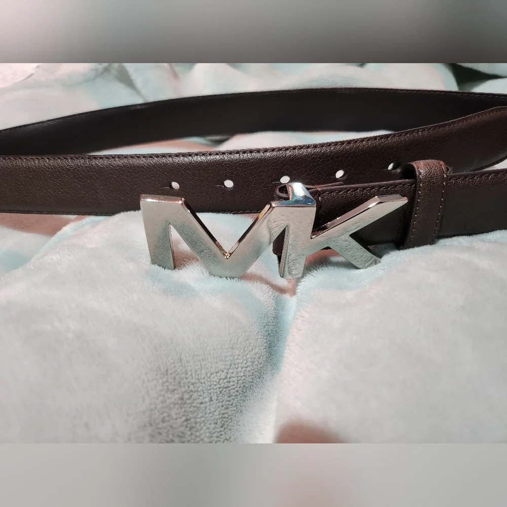 0018. Pre-loved Michael Kors men's brown belt - Picture 2 of 4